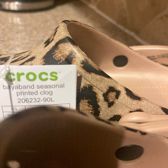 leopard bayaband crocs